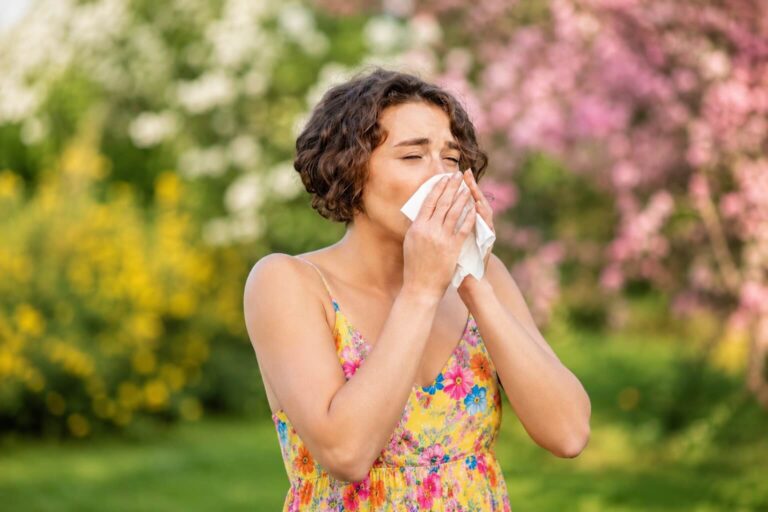 Rinitis alérgica estacional: cómo la exuberante flora de Morelos afecta tu respiración